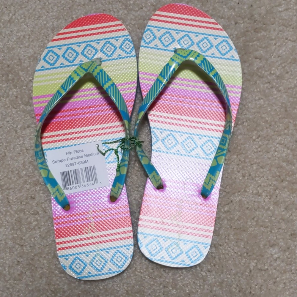 NWT Vera Bradley serape paradise flip flops